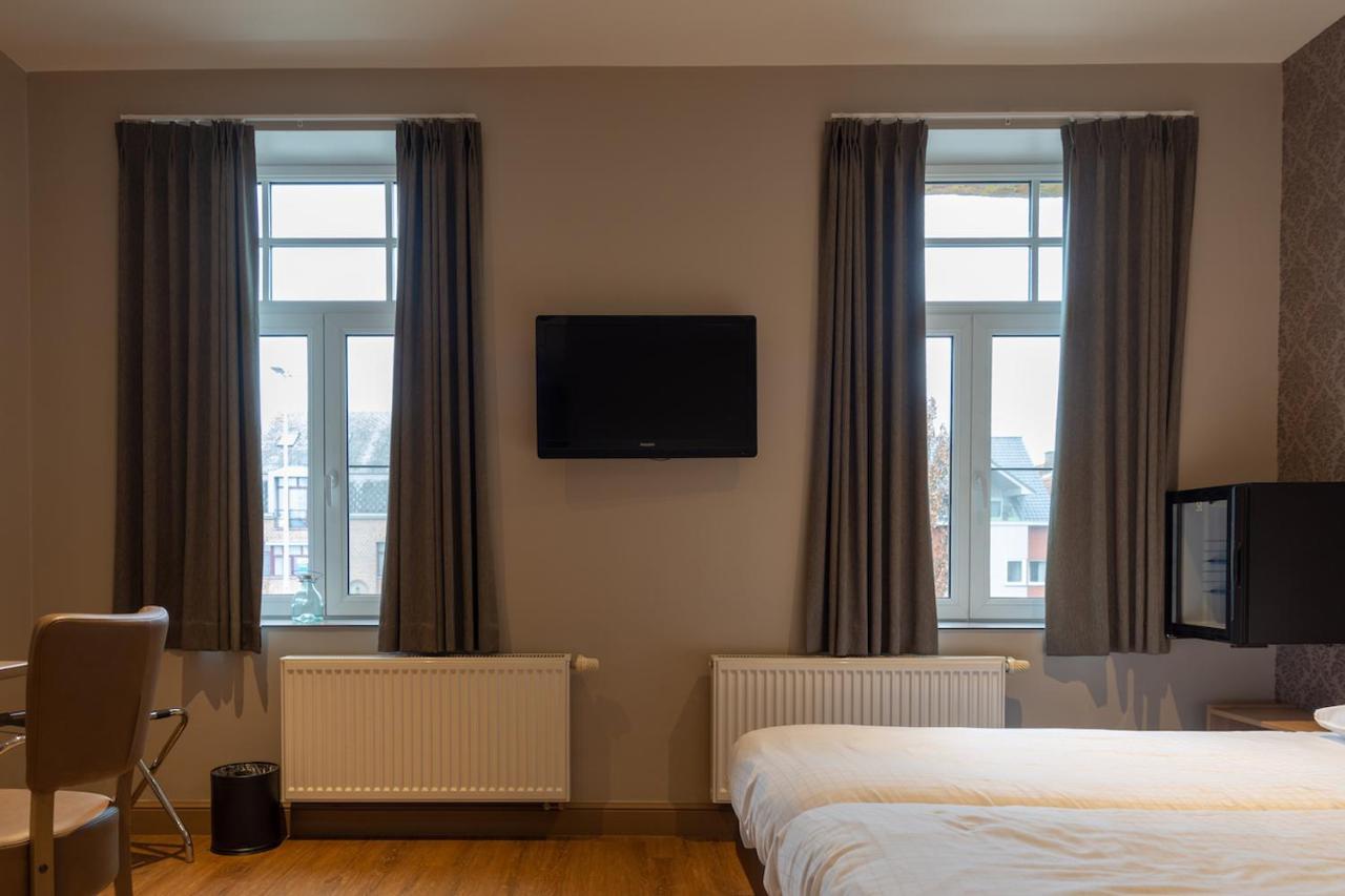 Oud Gemeentehuis Poelkapelle Dış mekan fotoğraf