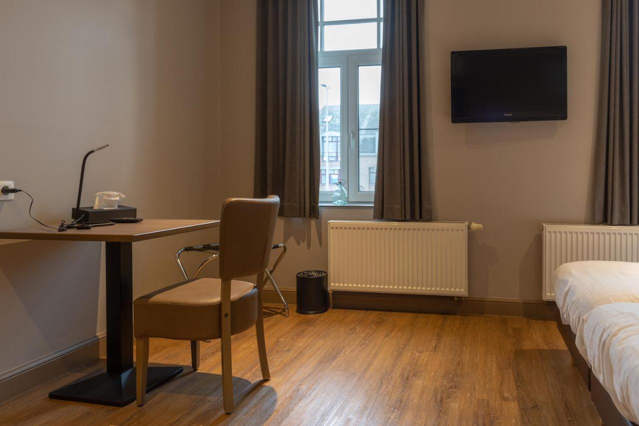 Oud Gemeentehuis Poelkapelle Dış mekan fotoğraf