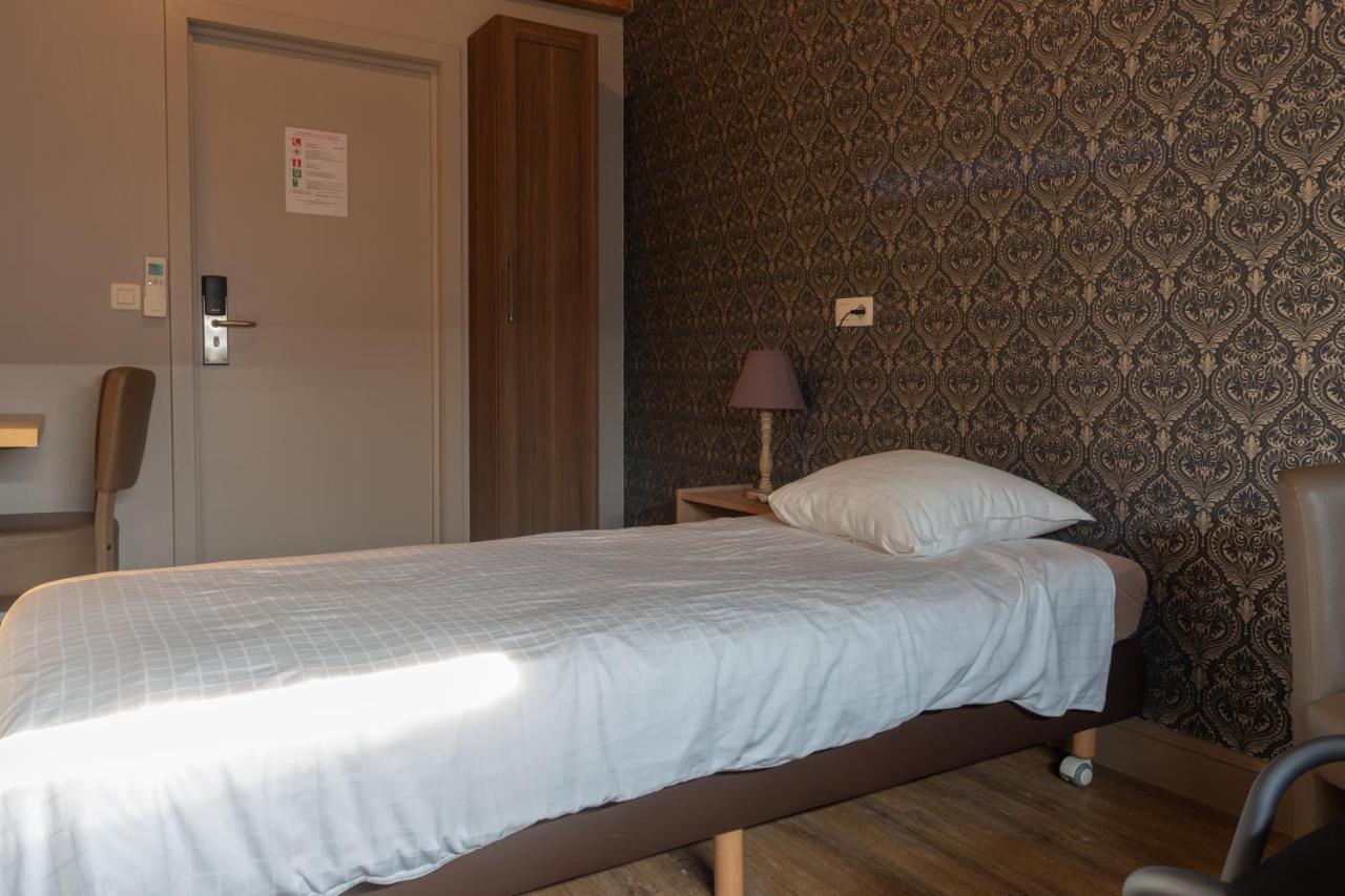 Oud Gemeentehuis Poelkapelle Dış mekan fotoğraf