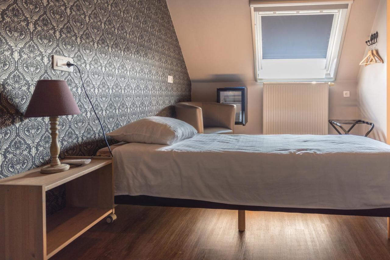 Oud Gemeentehuis Poelkapelle Dış mekan fotoğraf
